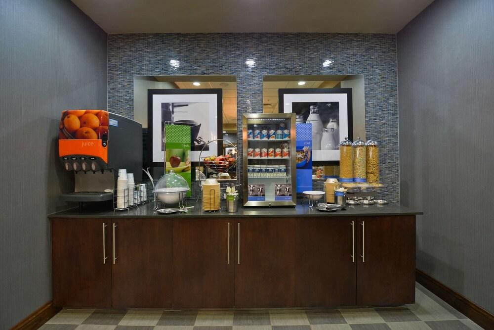 Hampton Inn & Suites Columbia/Southeast-Fort Jackson Exteriör bild