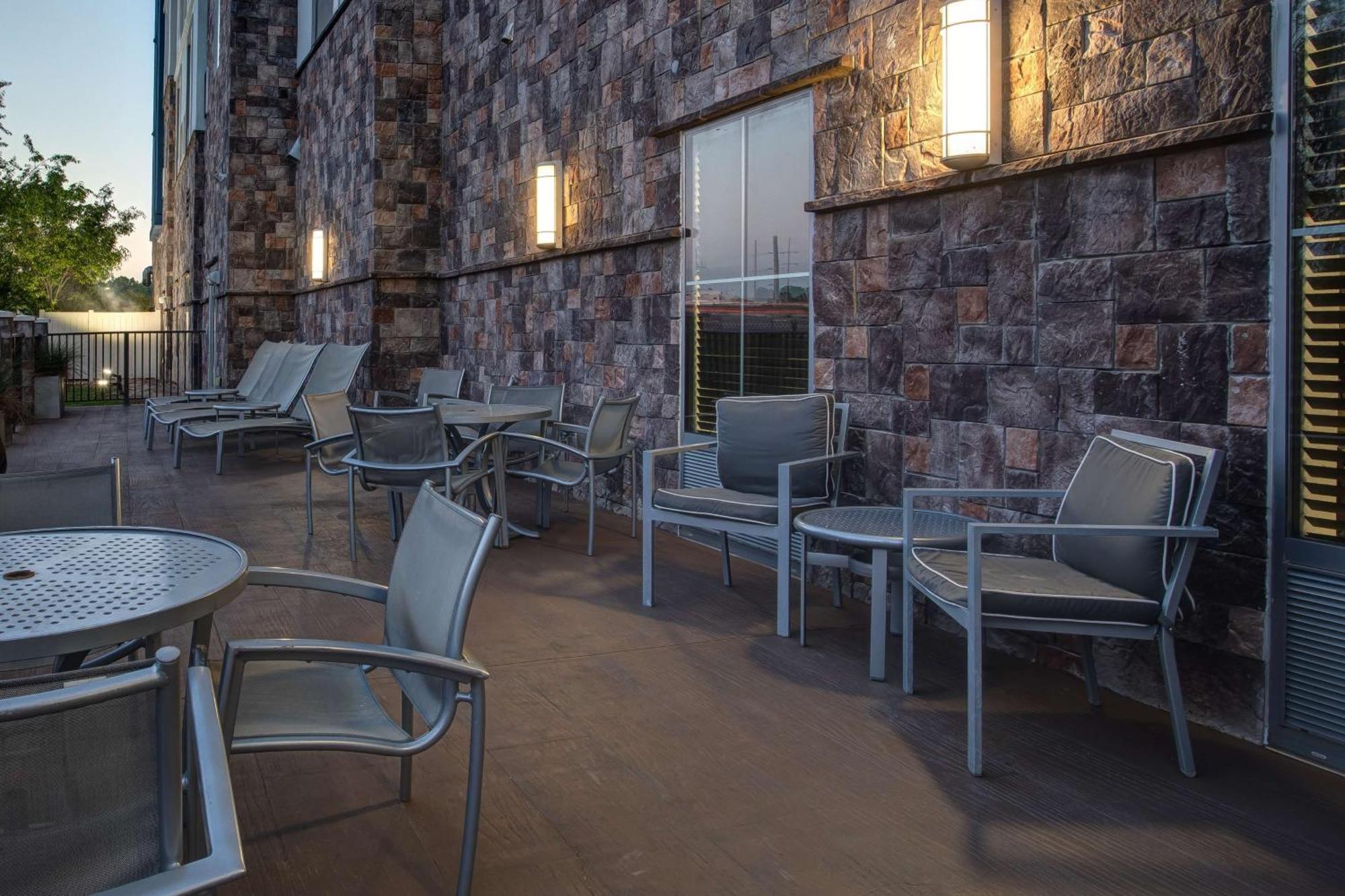 Hampton Inn & Suites Columbia/Southeast-Fort Jackson Exteriör bild