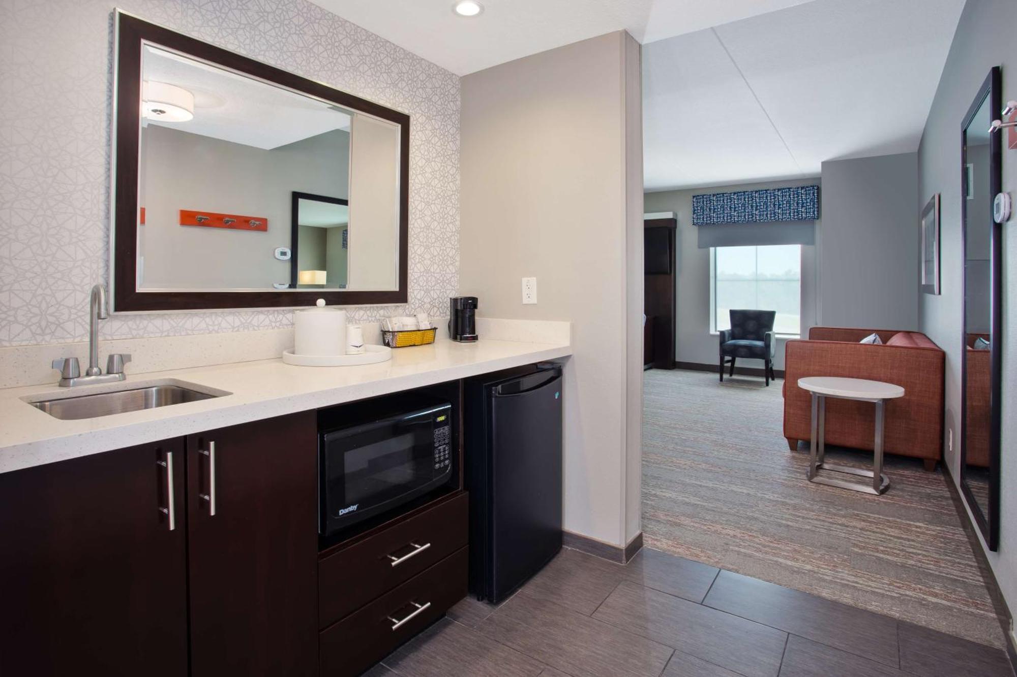 Hampton Inn & Suites Columbia/Southeast-Fort Jackson Exteriör bild