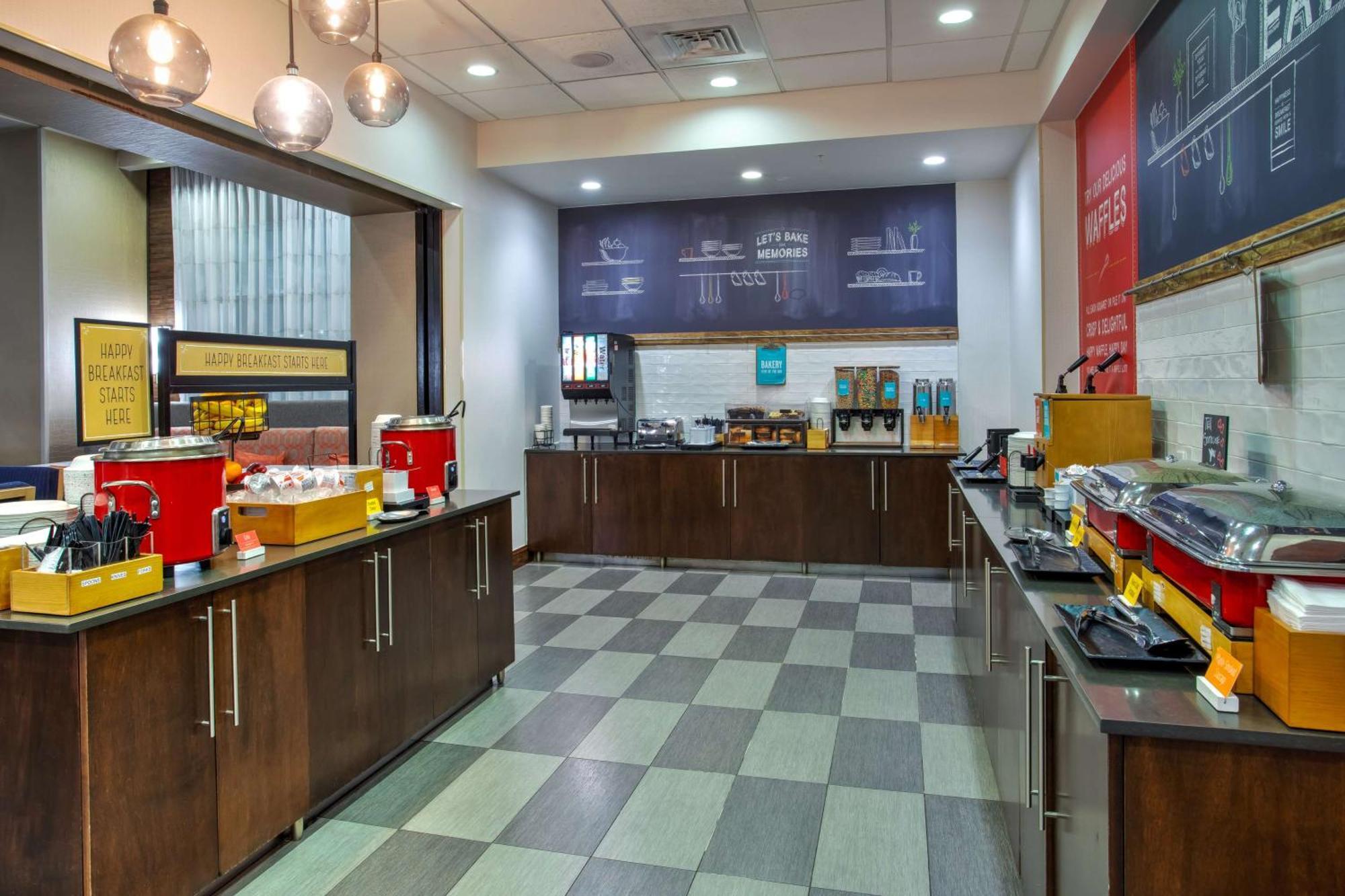 Hampton Inn & Suites Columbia/Southeast-Fort Jackson Exteriör bild