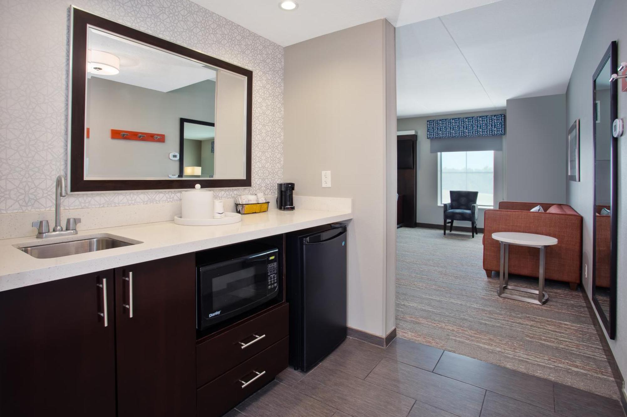 Hampton Inn & Suites Columbia/Southeast-Fort Jackson Exteriör bild